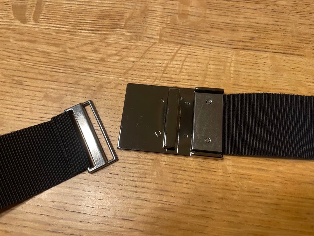 新品 MONCLER ベルトのみ ブラック