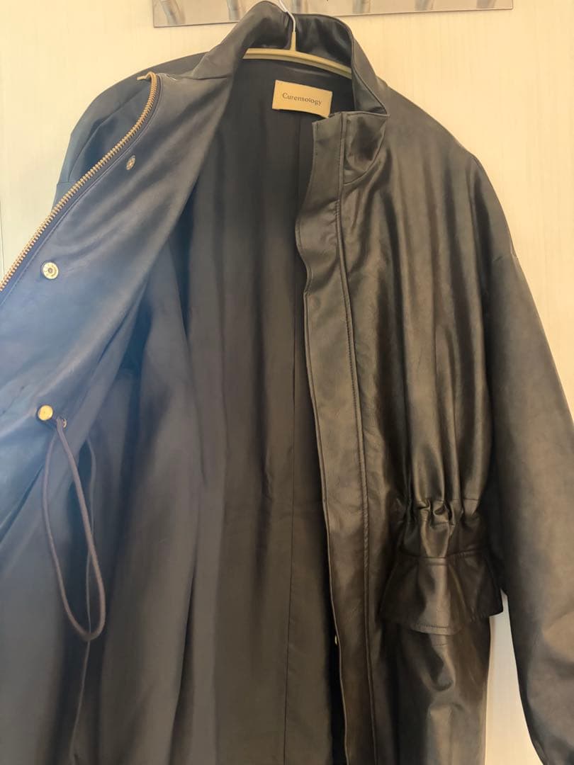 カレンソロジー今期ヴィンテージフェイクレザー