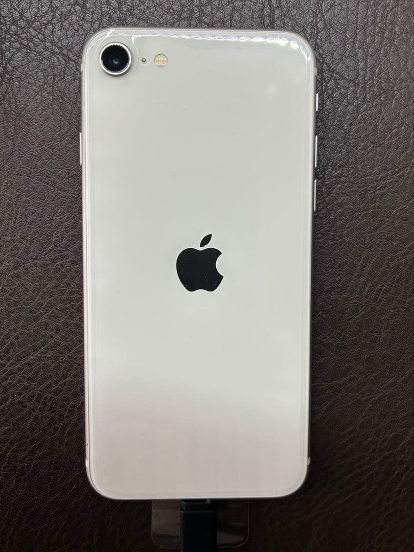 iPhone SE3(第3世代)64GB Apple Storeバッテリー交換済