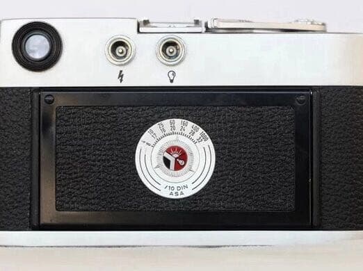 本革 ライカ Leica 後期 M3 皮を飾ります