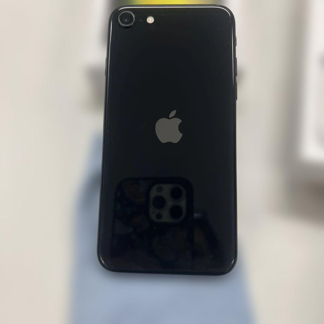 iPhoneSE（第二世代）　ブラック 64GB