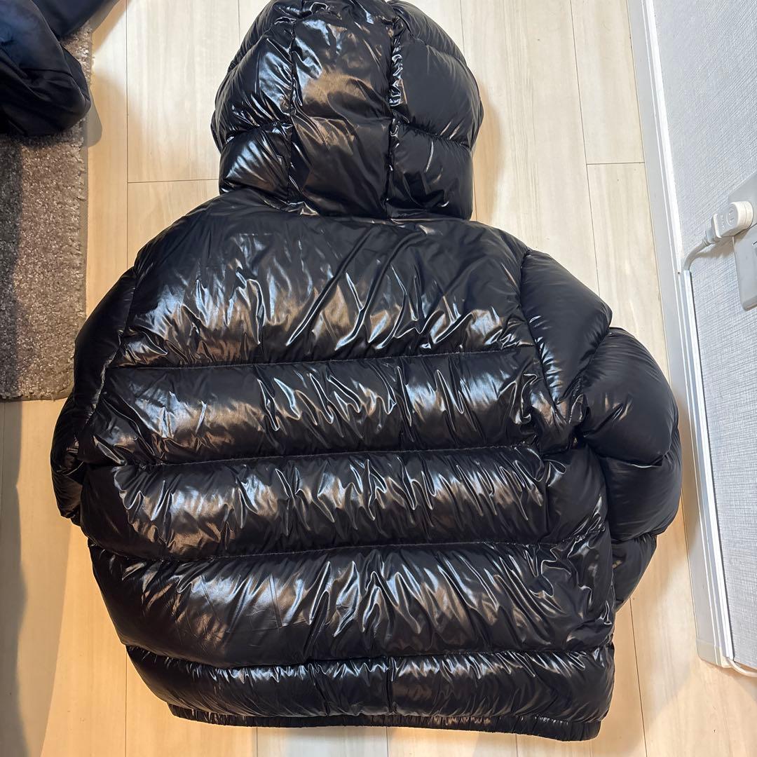ニコ　黒 フード付きダウンジャケット
