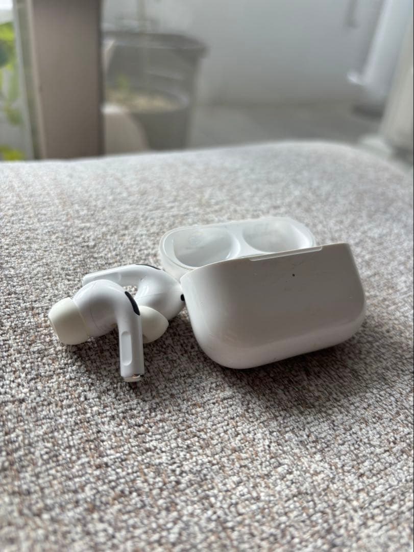 イヤホン AirPods Pro 2 lightning