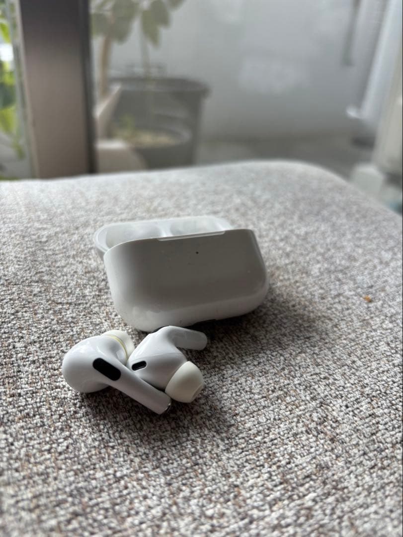イヤホン AirPods Pro 2 lightning