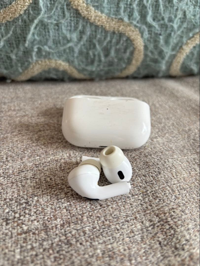 イヤホン AirPods Pro 2 lightning