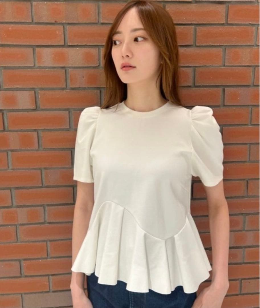 新品 CELFORD アシンメトリーソフトポンチトップス ホワイト