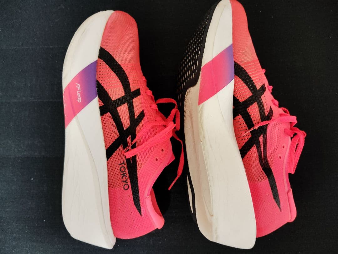 26.5 EDGE TOKYO レッド メタスピードエッジ