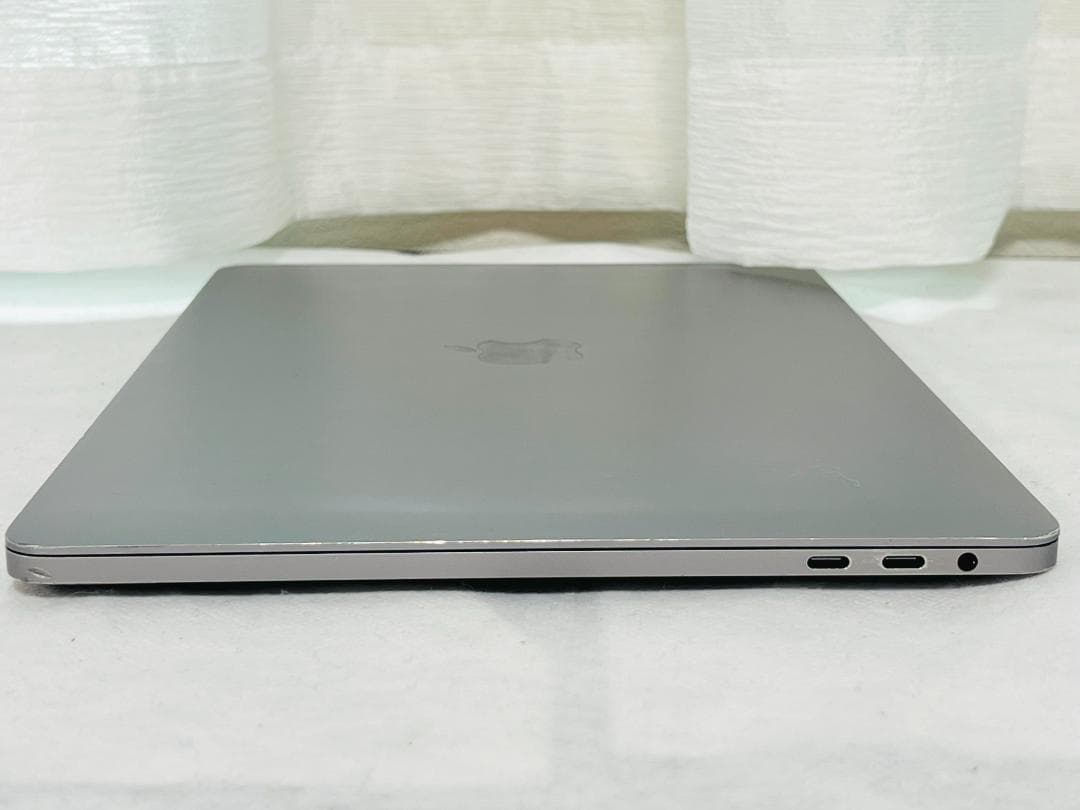 ★MacBook Pro 13 2018★i7/16GB/SSD 1TB