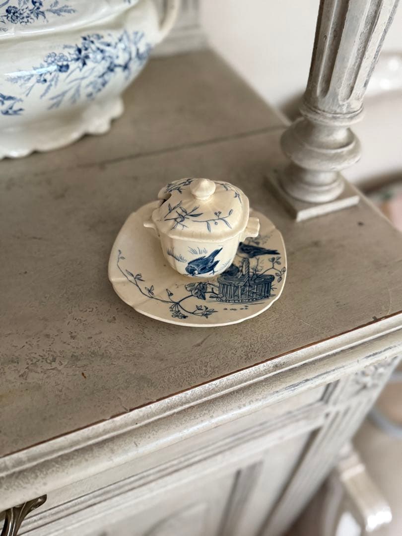 ジアンGienフランスアンティーク陶器小鳥とカゴの柄ムタディエマスタード入れ