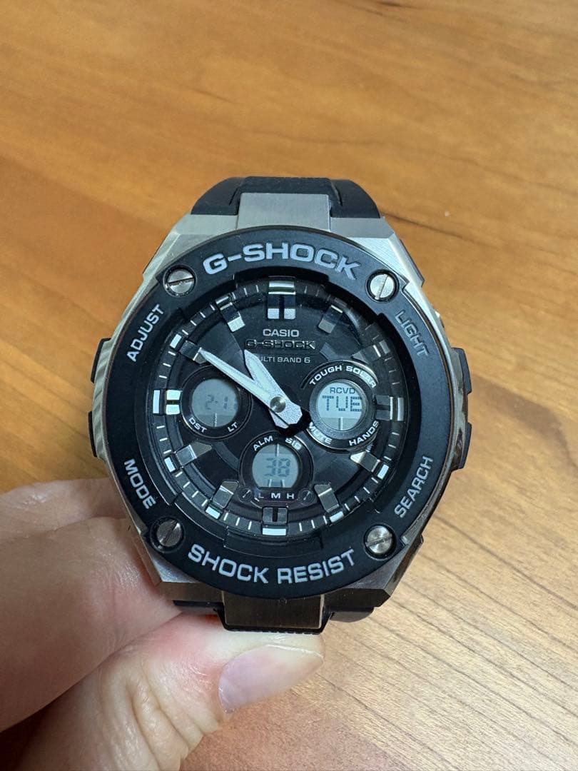 G-SHOCK GST-W300-1AJF ブラック