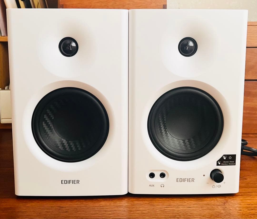 EDIFIER MR4 ホワイトスピーカー