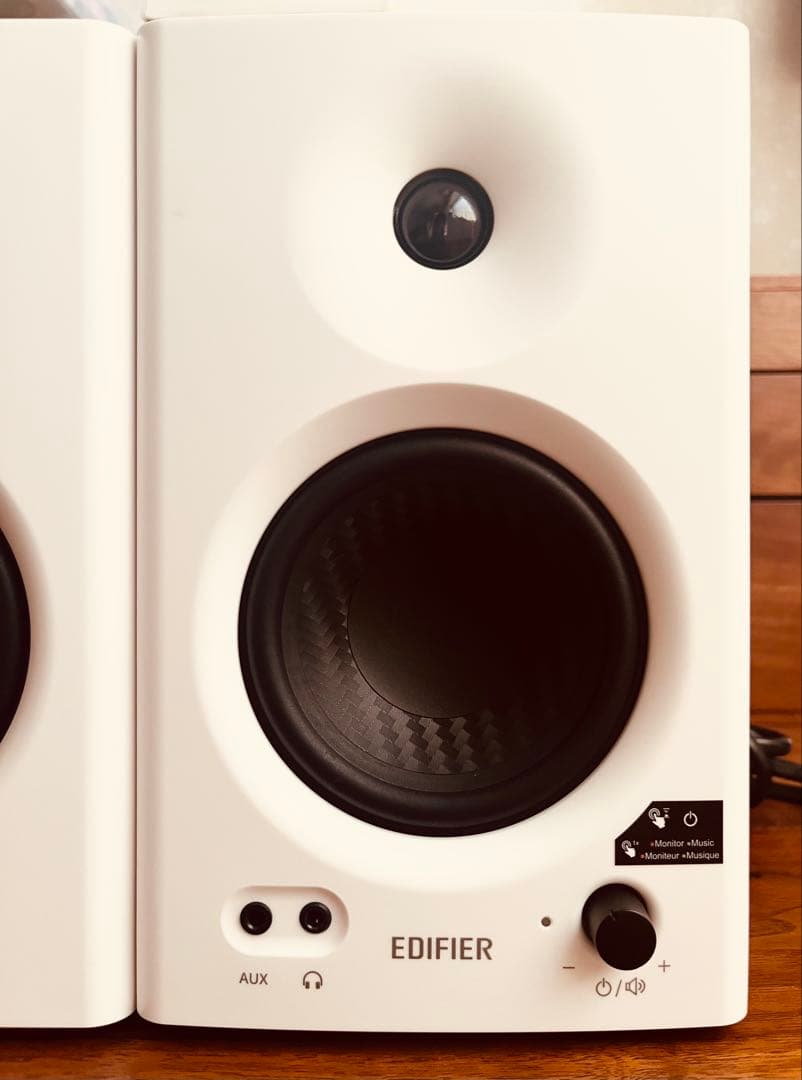EDIFIER MR4 ホワイトスピーカー