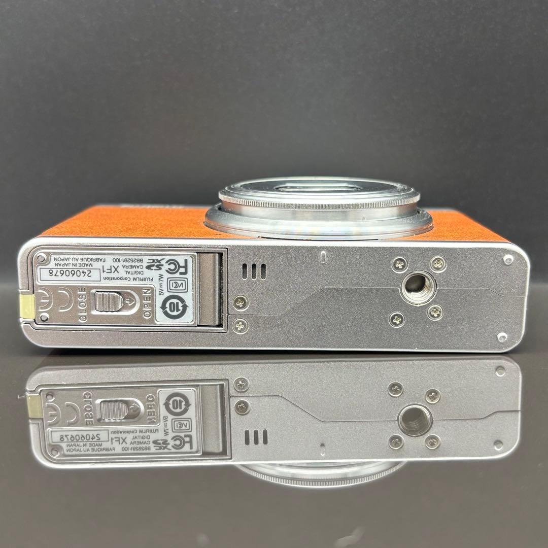 美品 FUJIFILM XF1 動作未確認