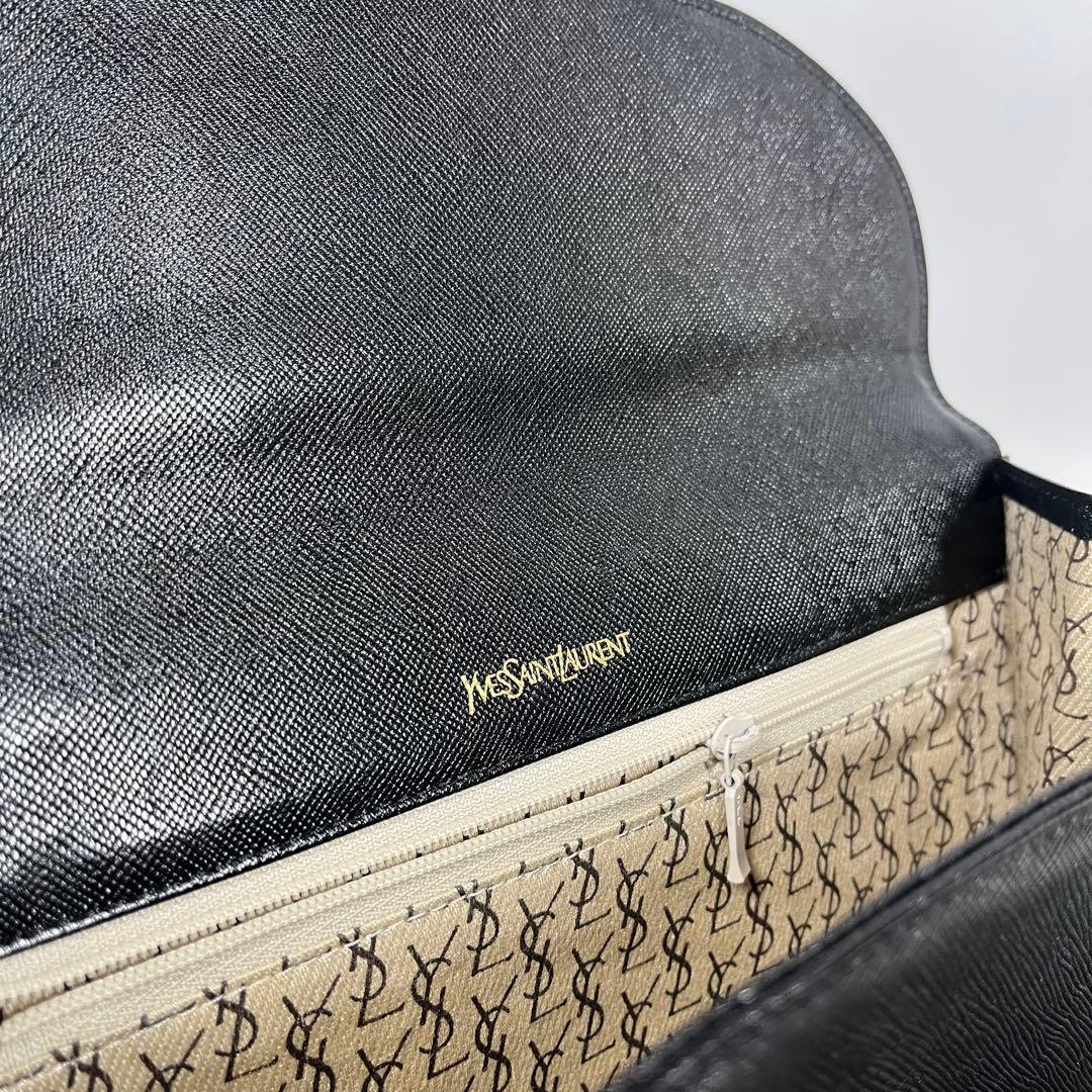 イヴサンローラン クラッチバッグ セカンド　カサンドラロゴ　サフィアーノ