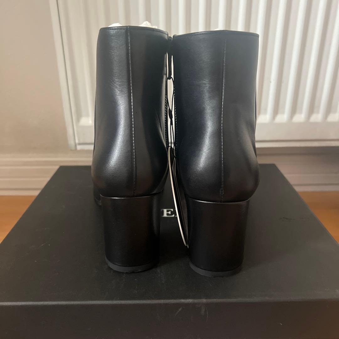 新品 未使用 ヒステリックス ショートブーツ 24