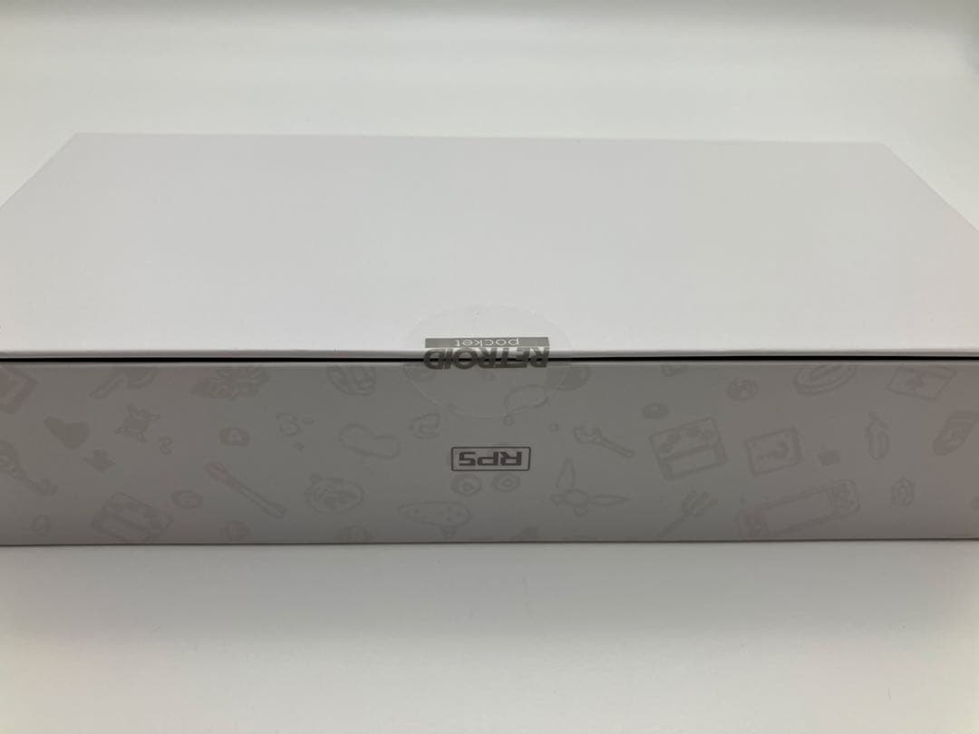 新品・未開封 Retroid Pocket5 16bit