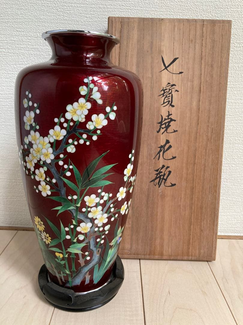 七宝焼花瓶　木箱・台座付