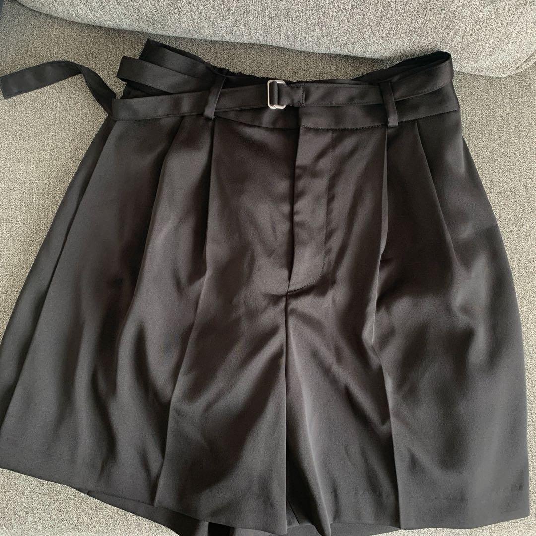 フレイアイディー　ダブルサテンショートパンツ