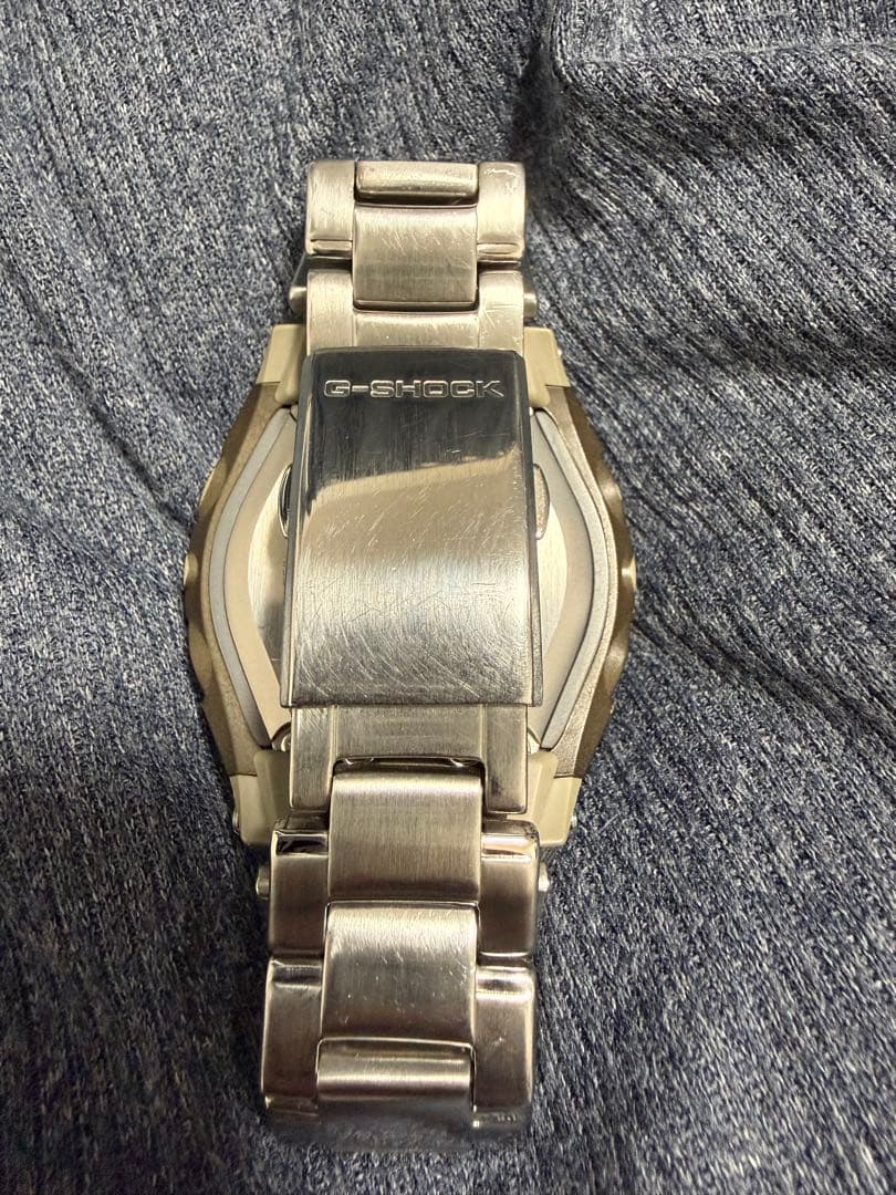 早い者勝ちCASIO G-SHOCK G-011AD