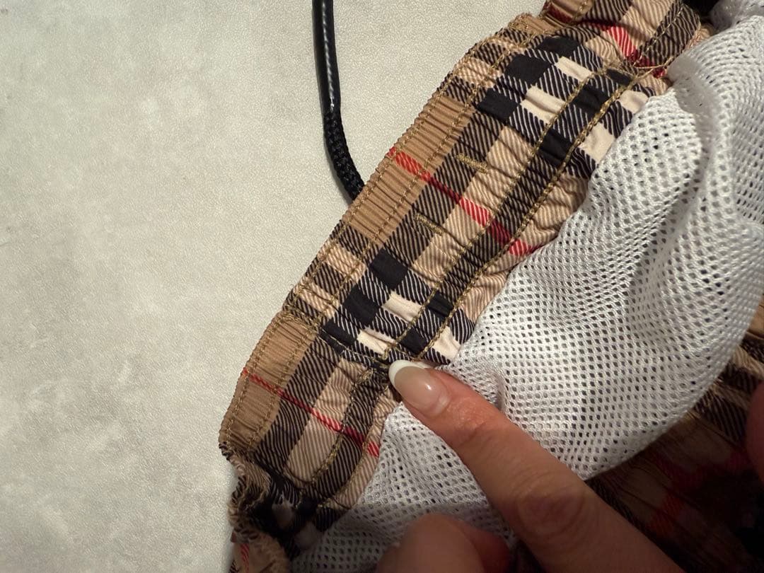 BURBERRY ベージュチェック柄水着