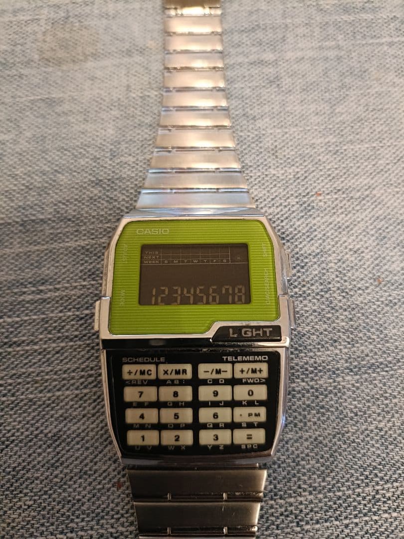 CASIO DATA BANK データバンク反転液晶　デジタル腕時計