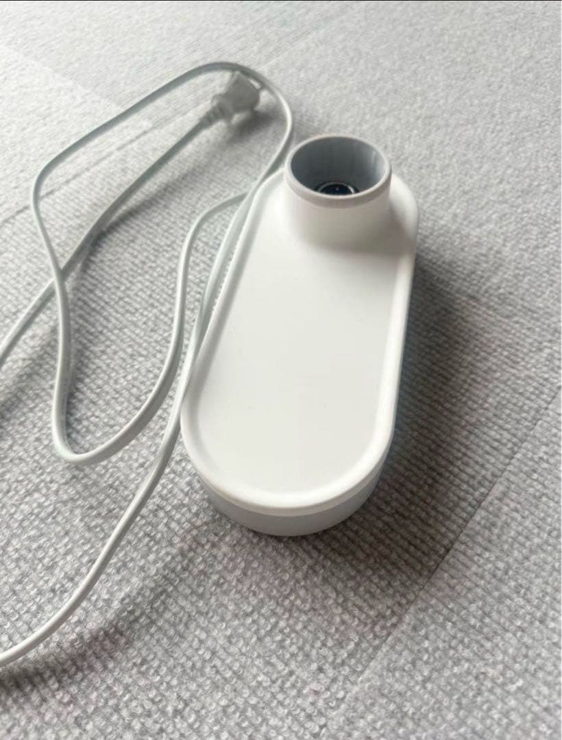 ホワイト ハンドヘルドドライヤー スタンド付き