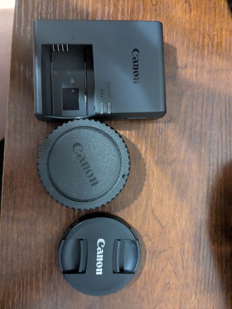 Canon EOS Kiss X10 デジタル一眼レフカメラ