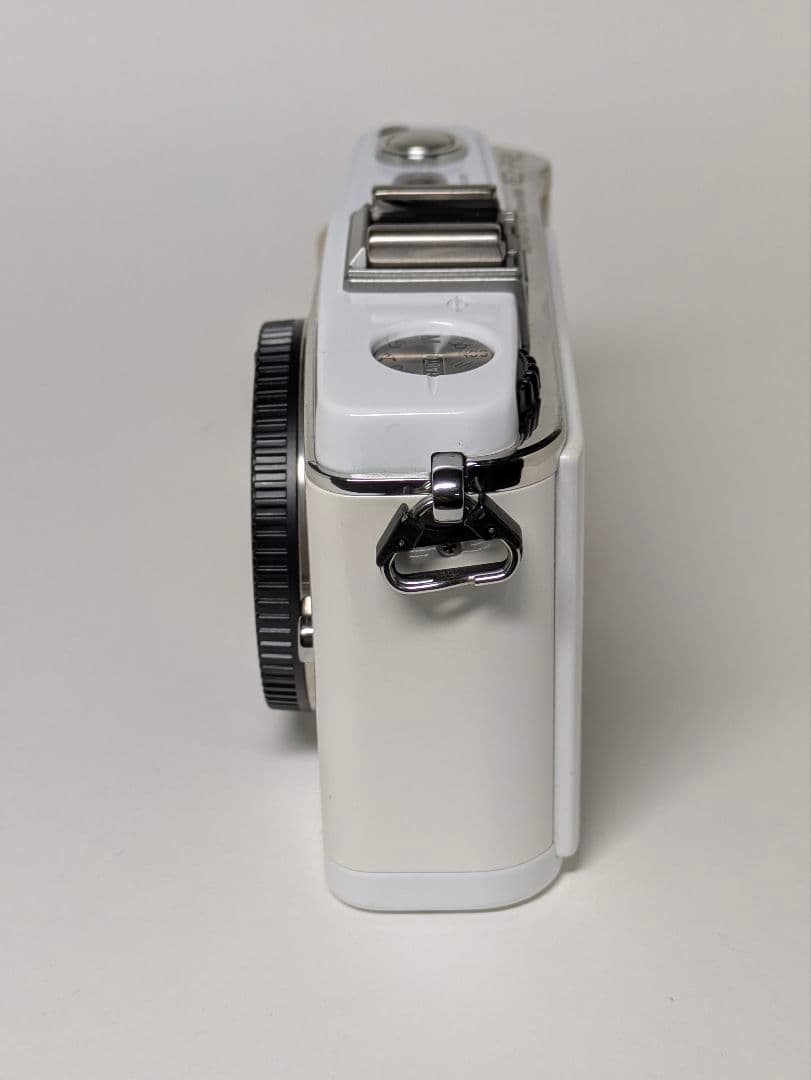 【美品】OLYMPUS ミラーレス一眼レフカメラ ホワイト