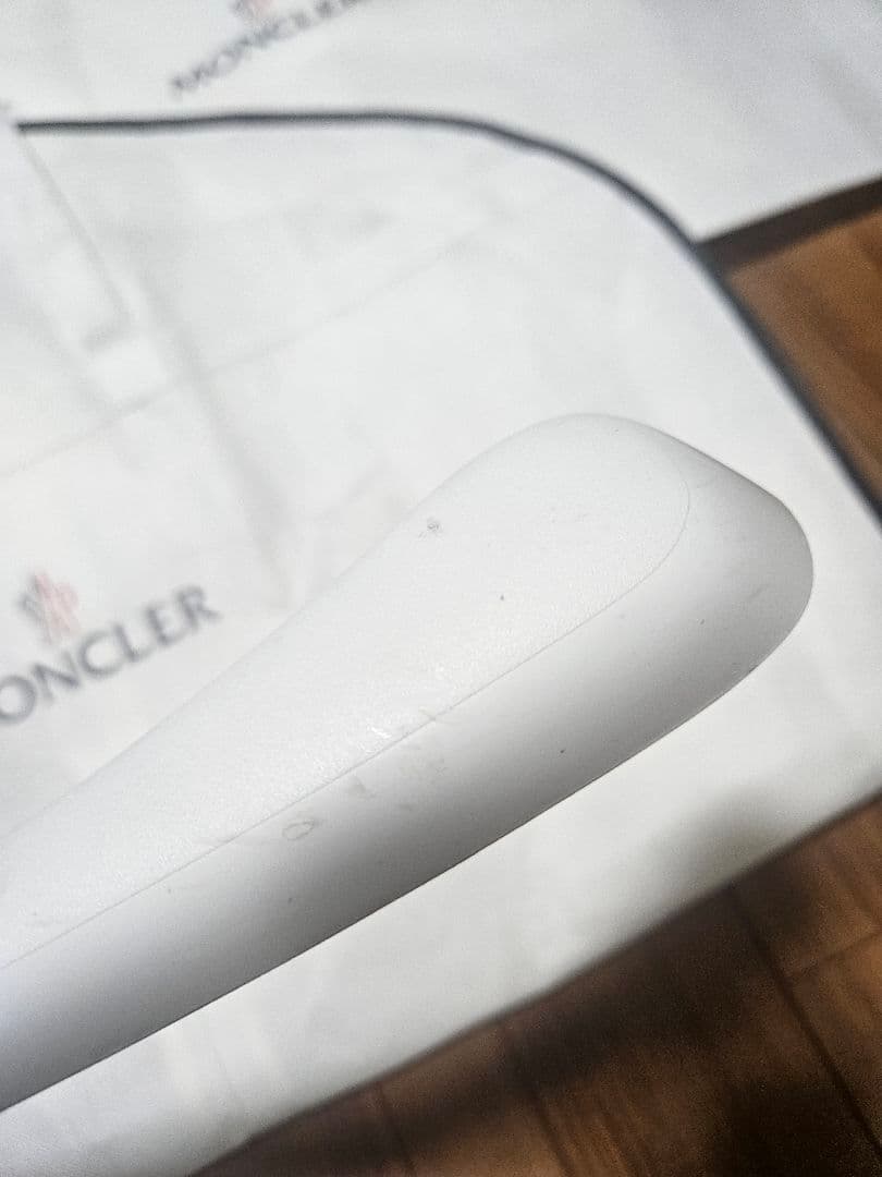 MONCLER 衣類カバー5枚とハンガー1本