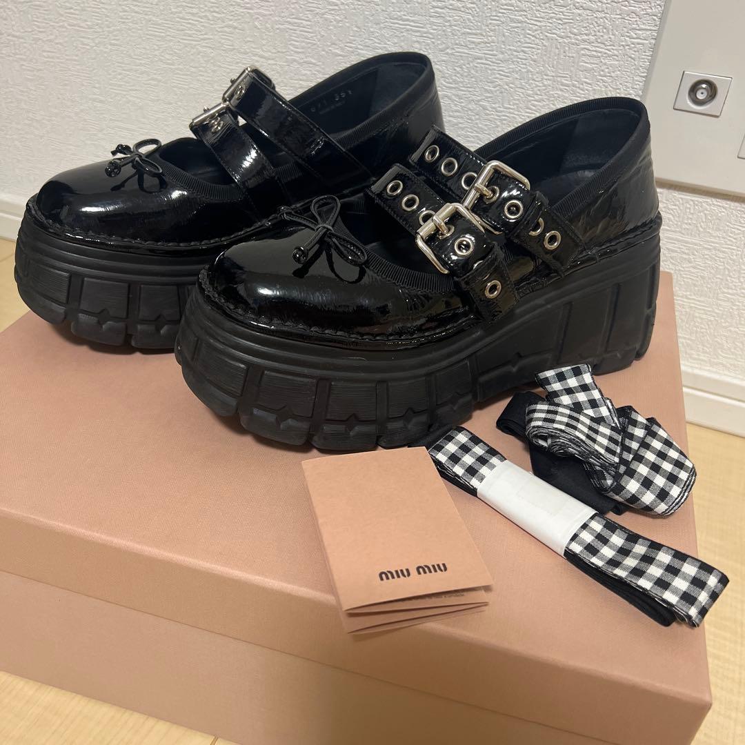 miumiu ミュウミュウ　ナプラックフラットフォームバレリーナ