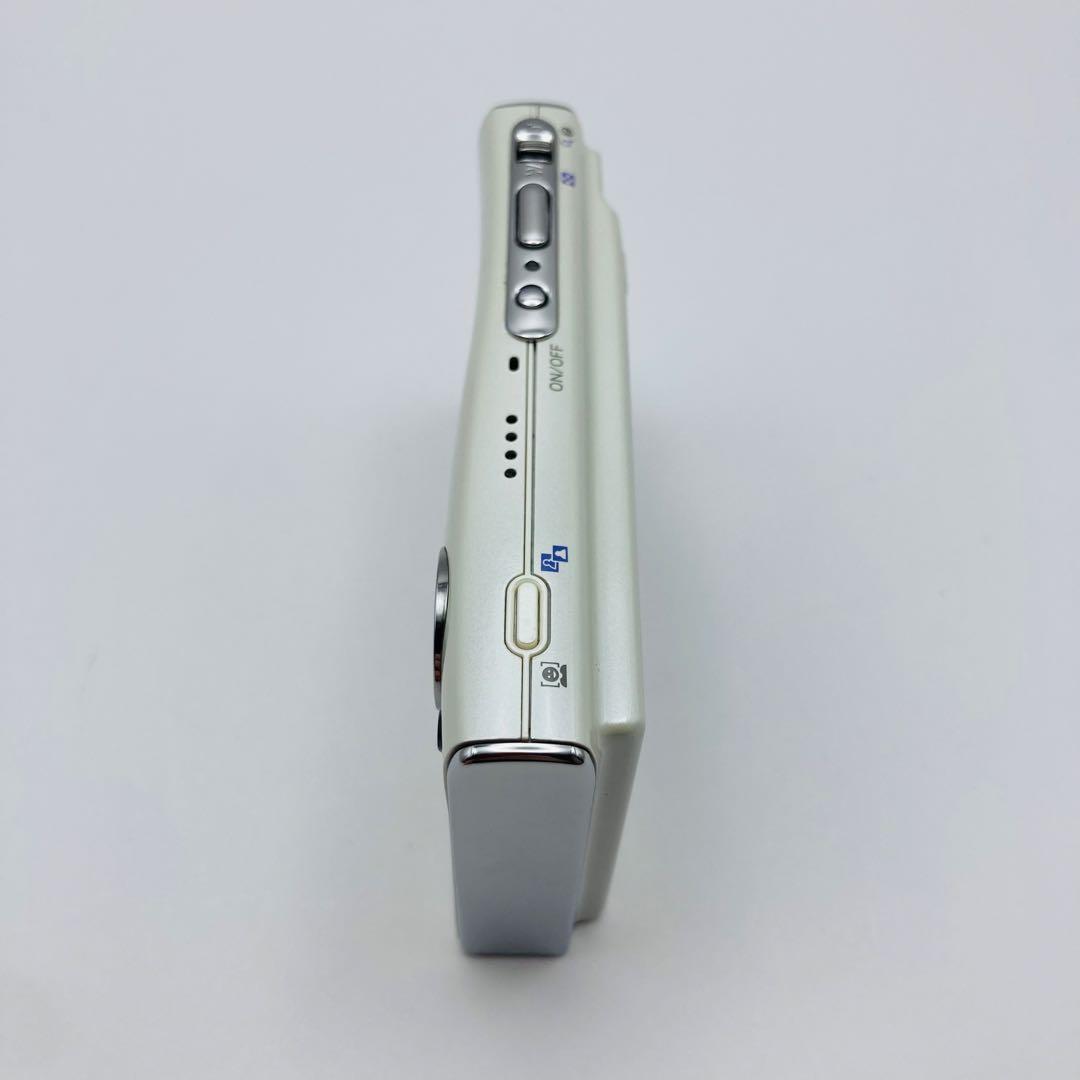 Nikon COOLPIX S8 コンパクトデジタルカメラ　ニコン　クールピクス