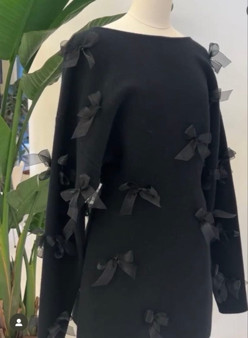 定価約10万円 一瞬で売り切れMYLAN カシミヤ混ニットドレス 美シルエット