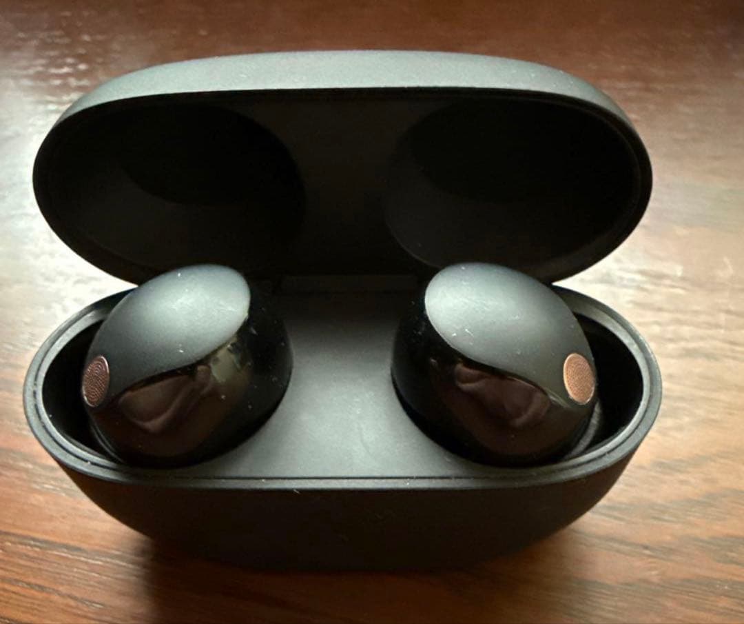 【超極美品】SONY WF-1000XM5 充電ケース【最終値下げ早者勝ち】