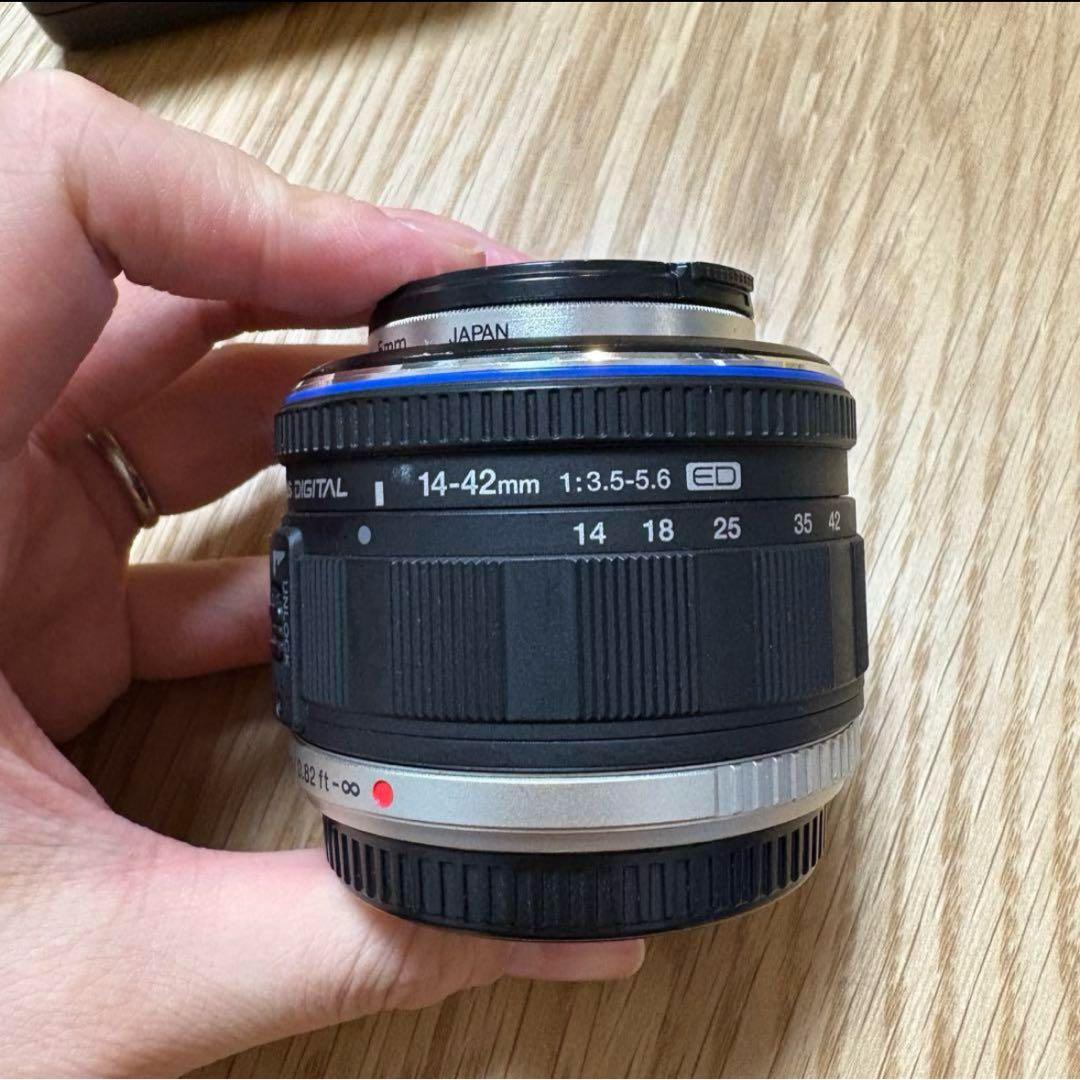 オリンパス　OLYMPUS PEN E-P1 ミラーレス一眼　レンズセット　本体