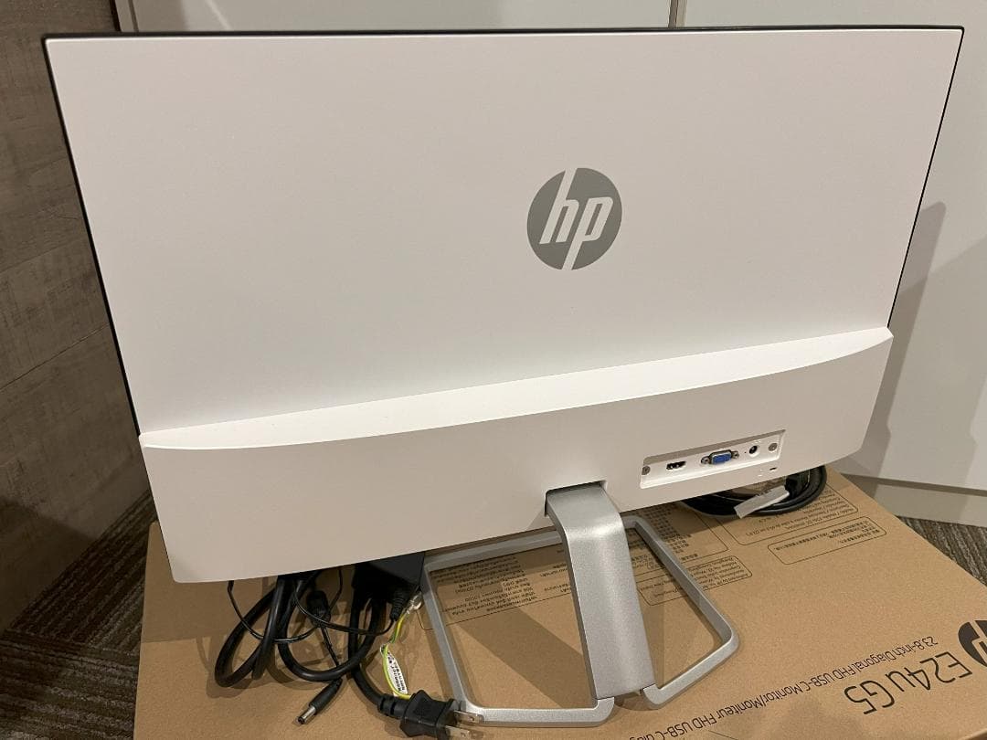 美品 HP 24fw 24インチ 液晶ディスプレイ HDMIケーブル付 動作OK