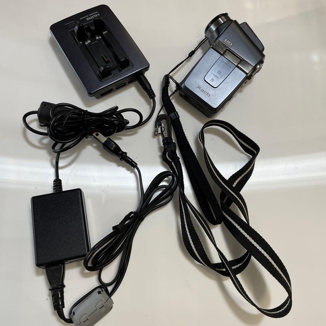 ビデオカメラ　Xacti DMX-HD2 サンヨー