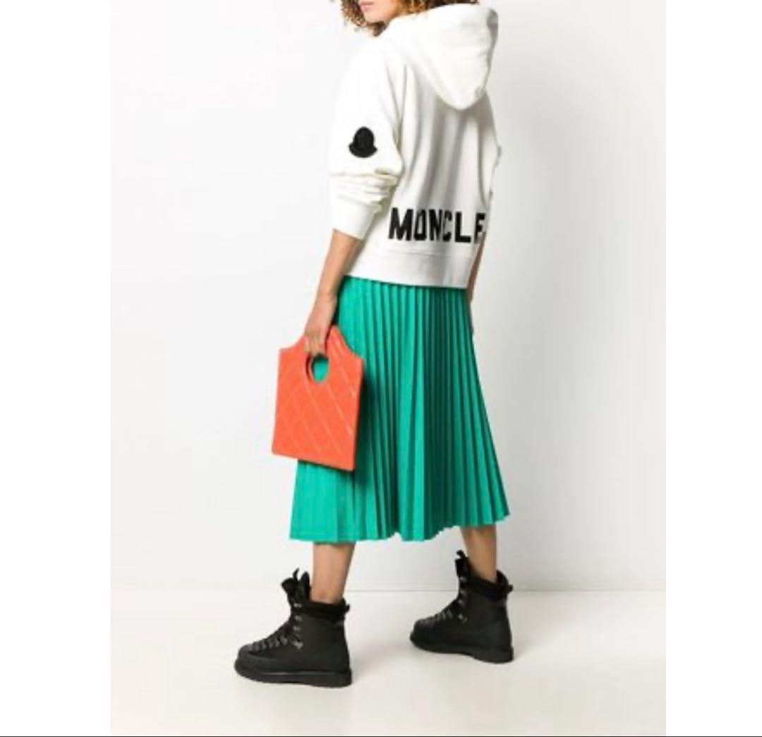 【レア】MONCLER ホワイト パーカー