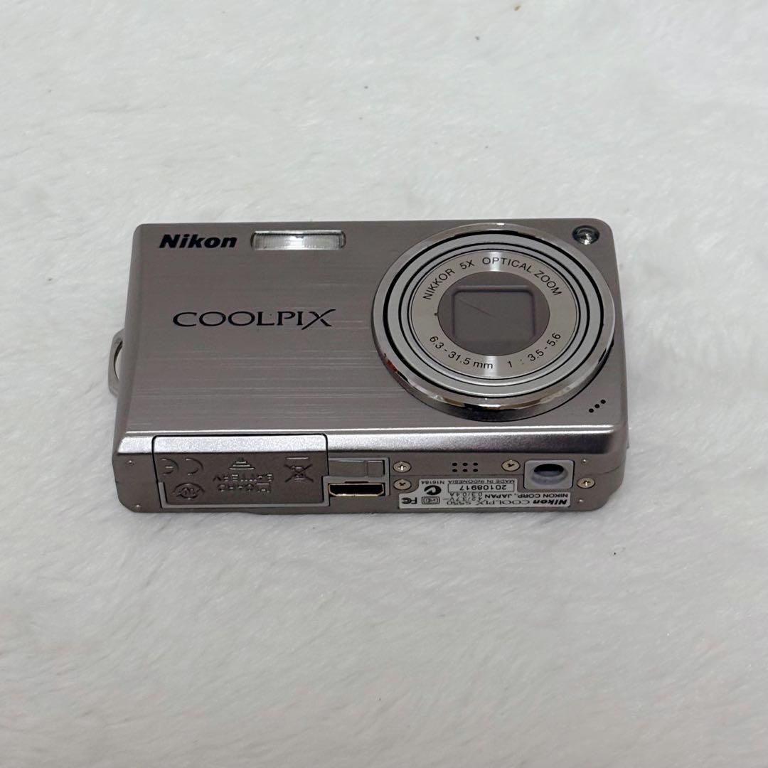 【美品】Nikon COOLPIX S550