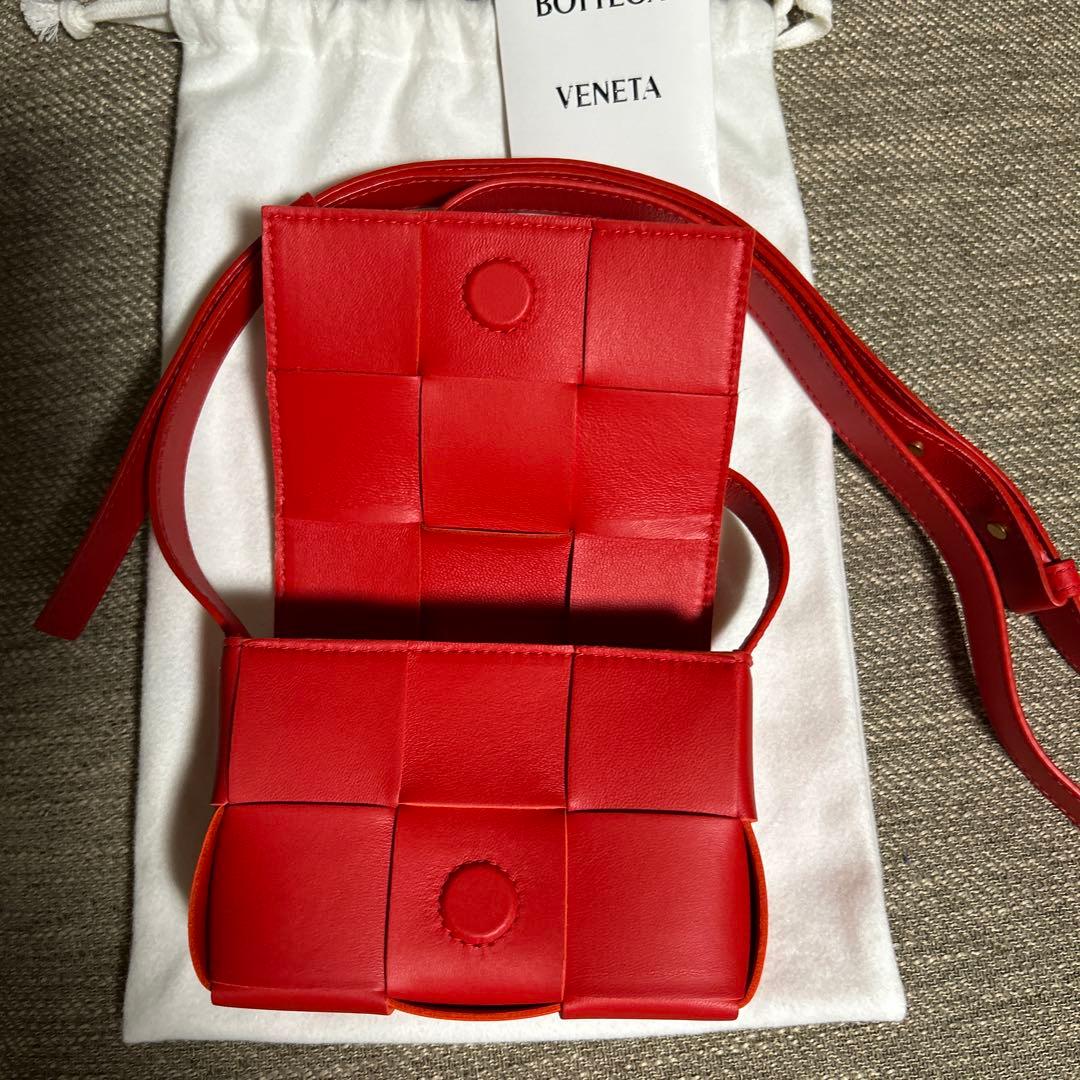 未使用　BOTTEGA VENETA キャンディカセット