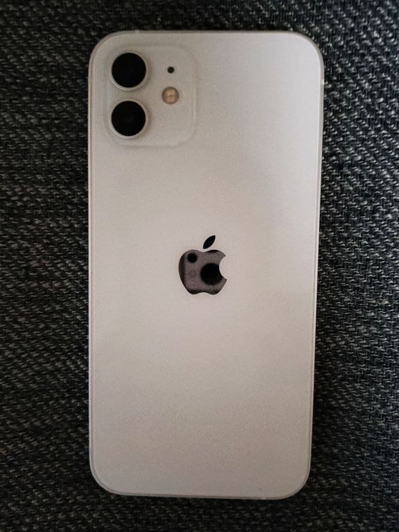 Apple iPhone 12 本体 64GB ホワイト 美品
