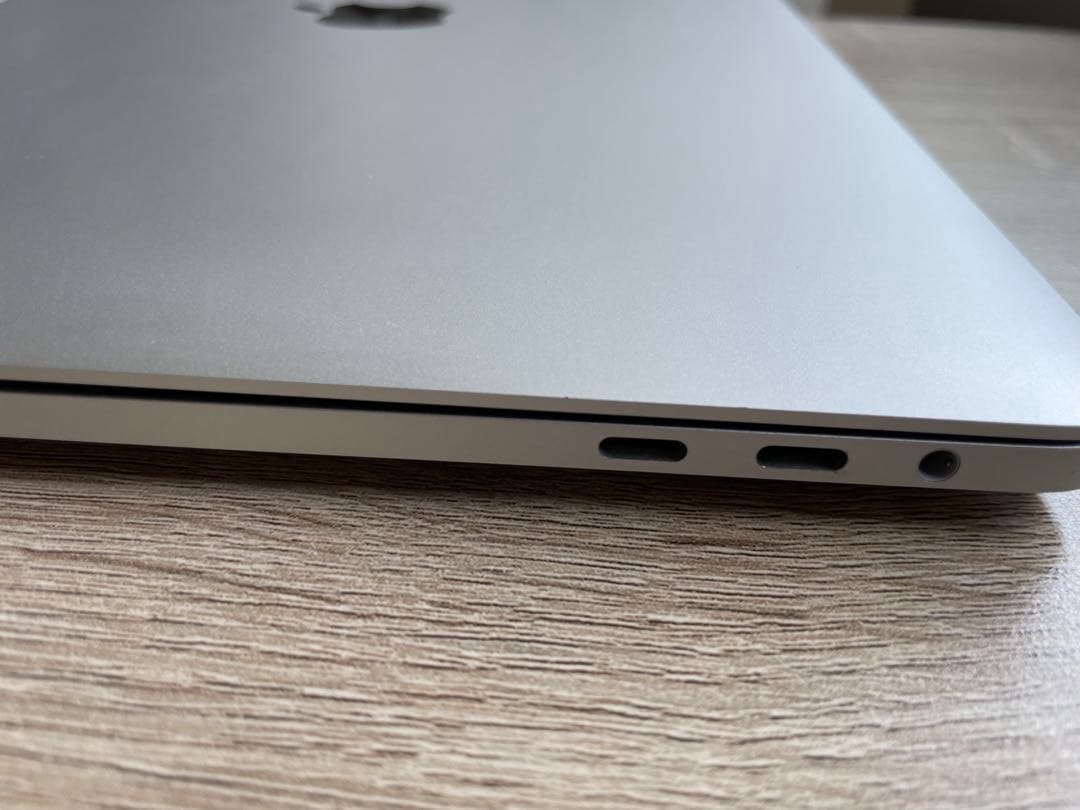 MacBook Pro 2020（16GB,512GB SSD,Core i5)