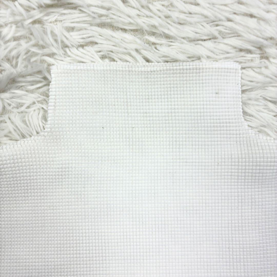 美品　イッセイミヤケMe　ハイネック　長袖プリーツカットソー　ホワイト　FREE