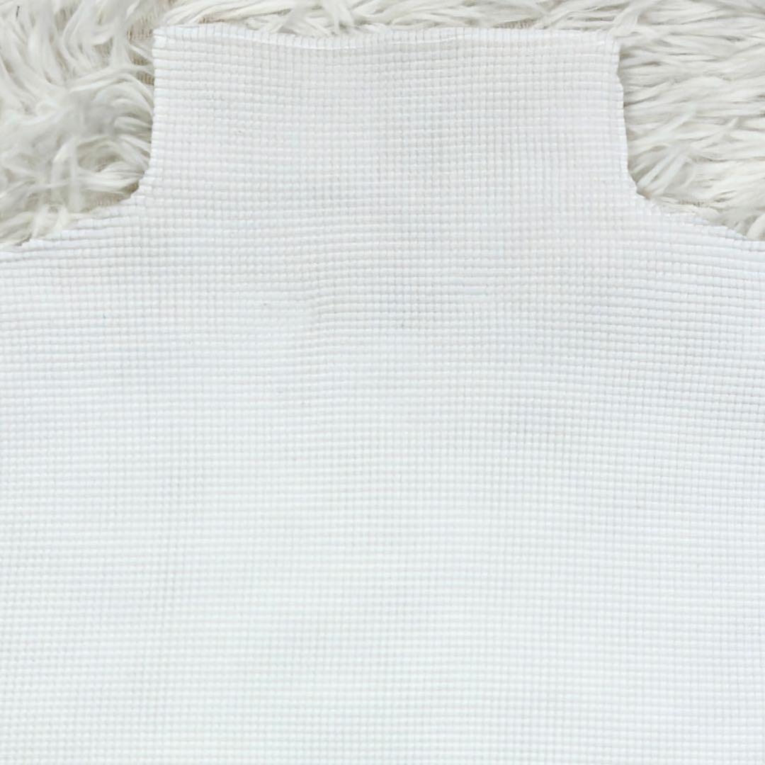 美品　イッセイミヤケMe　ハイネック　長袖プリーツカットソー　ホワイト　FREE