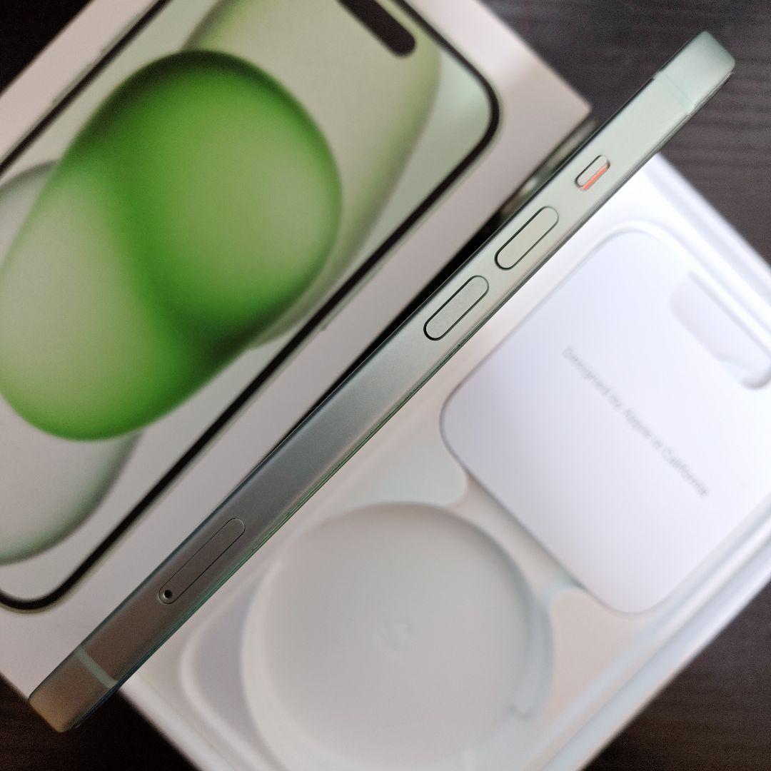 iPhone 15 グリーン 256GB SIMフリー 美品