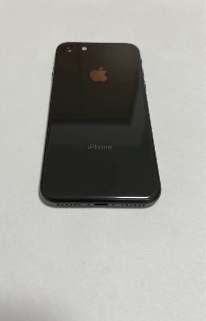 Apple iPhone8 ブラック
