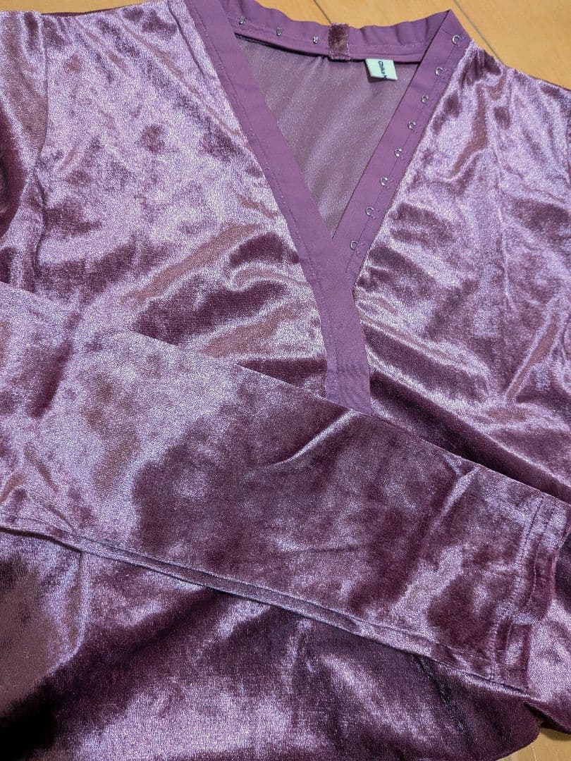 均一セール❗️新品♥Chika Kisada チカキサダ　ベロアトップス　ピンク