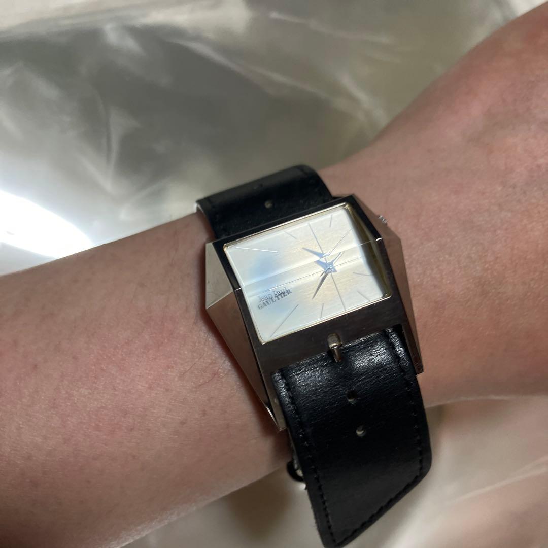 追記⭐️値下⭐️ジャンポールゴルチエ　レザーベルト　デザイン物腕時計　電池切れ