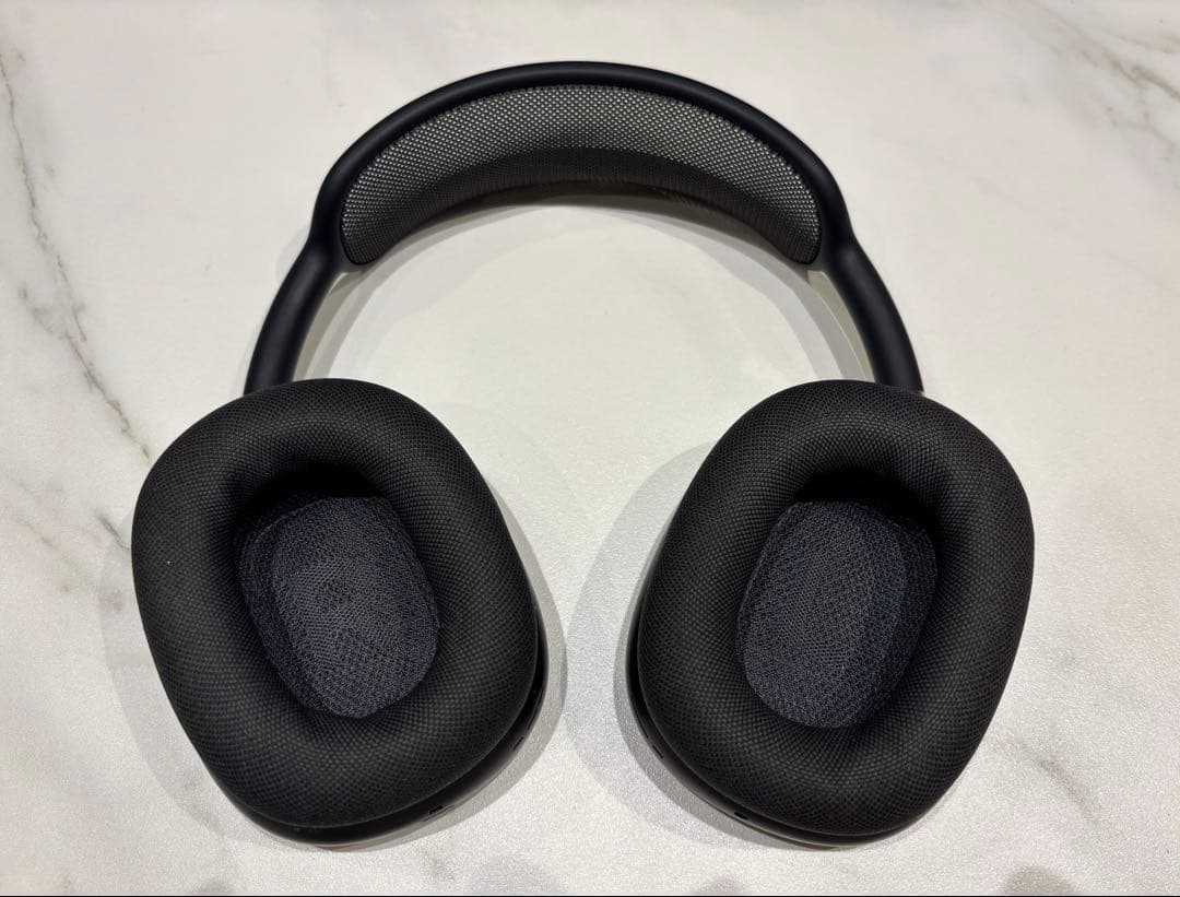 【美品】AirPods Max 第一世代　lightning本体