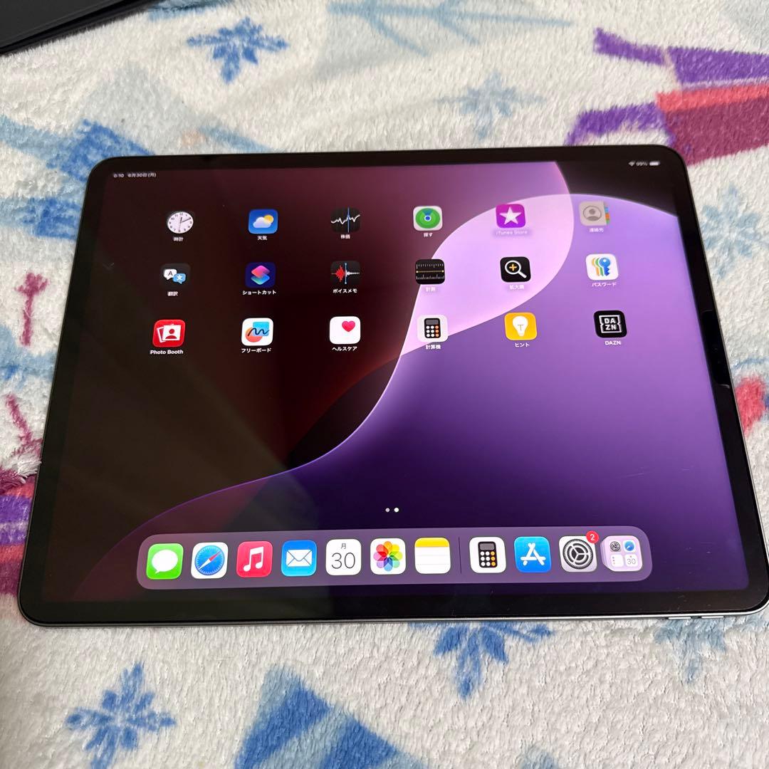 iPadpro12.9第5世代128GB Wi-Fi+キーボード