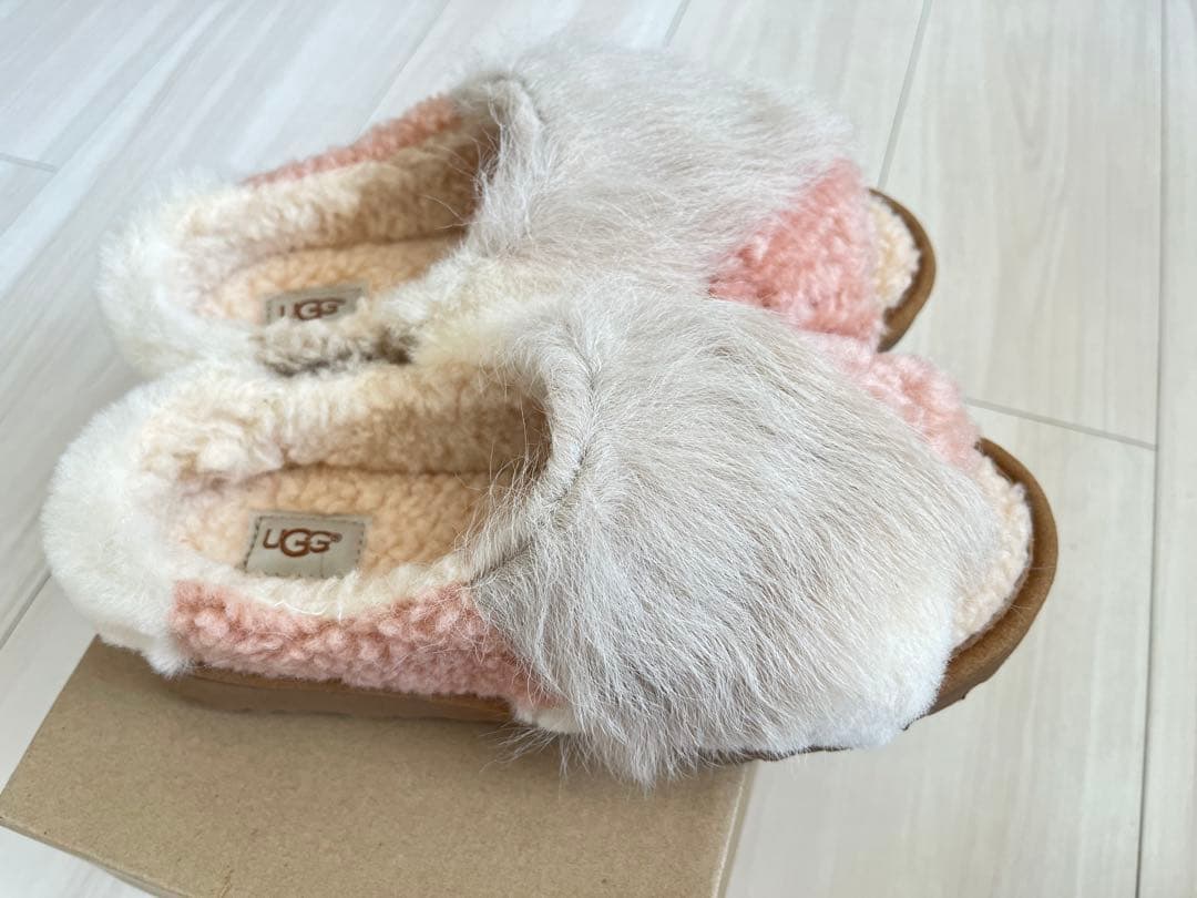 希少新品未使用♬UGG W DIANE WISP ファーサンダル ピンクシューズ
